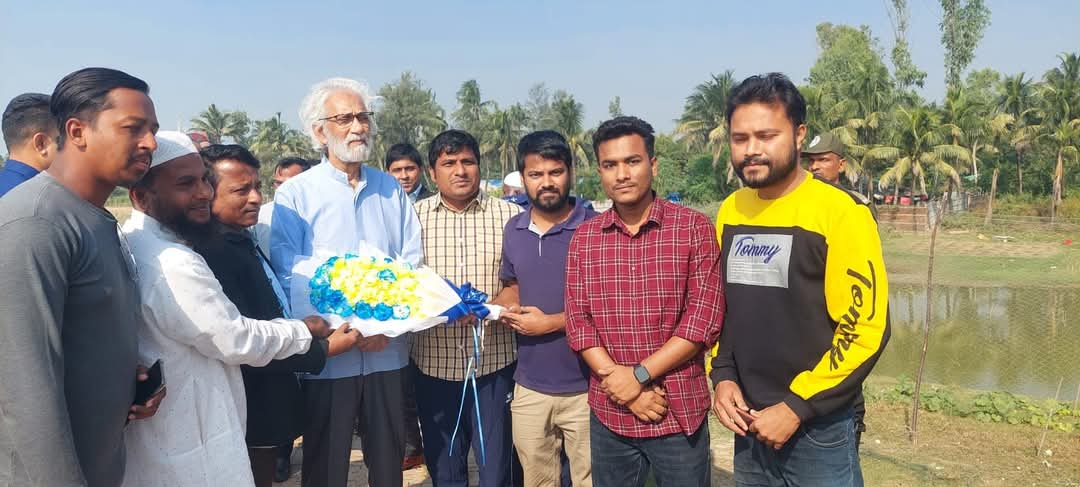 পর্যটন উপদেষ্টার টেকনাফ শাহপরীরদ্বীপ পরিদর্শন।